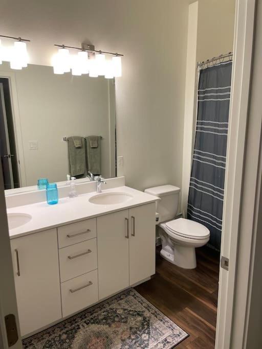 3 Bedroom Downtown *