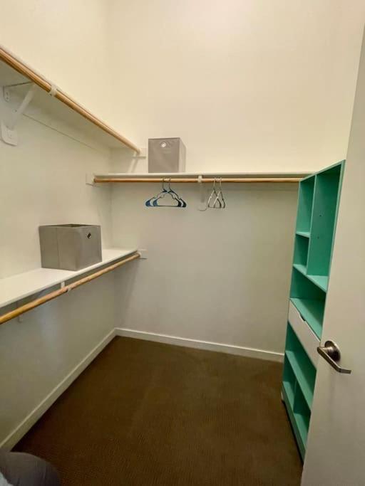 3 Bedroom Downtown * Las Vegas