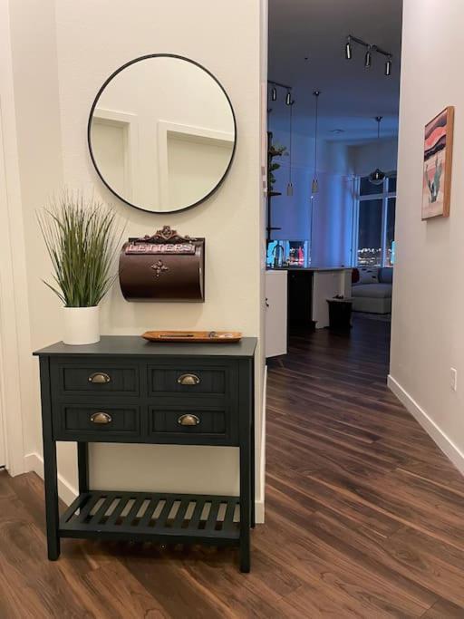 3 Bedroom Downtown Apartment *